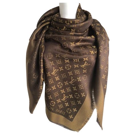 foulard louis vuitton prix|echarpe louis vuitton.